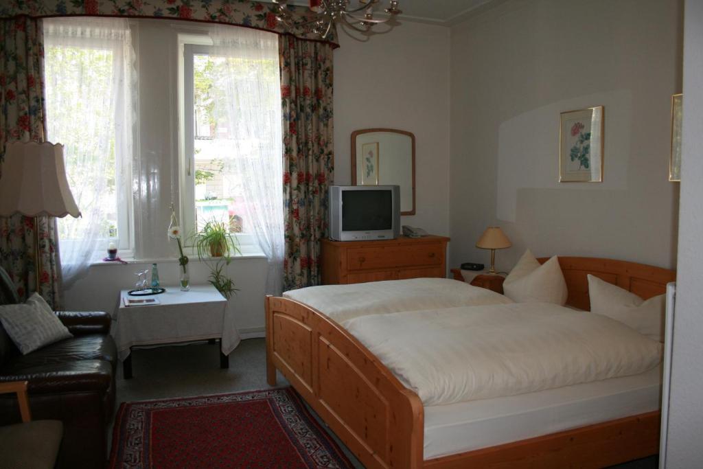 Hotel Zur Krone Bad Pyrmont Eksteriør bilde